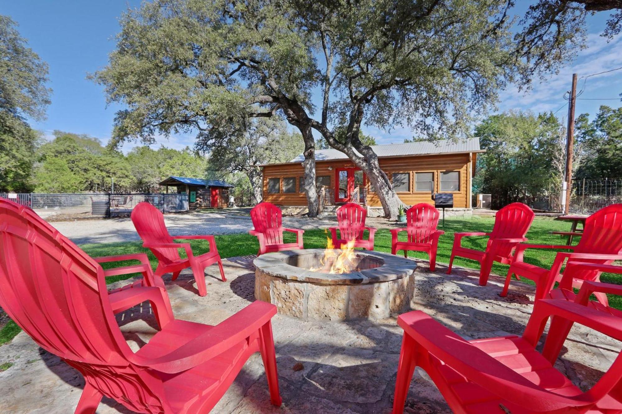 Wimberley Log Cabins Resort And Suites- Unit 5 Bagian luar foto